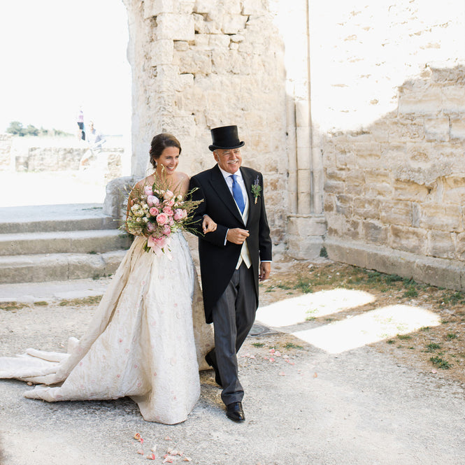 Charming wedding off the coast of France