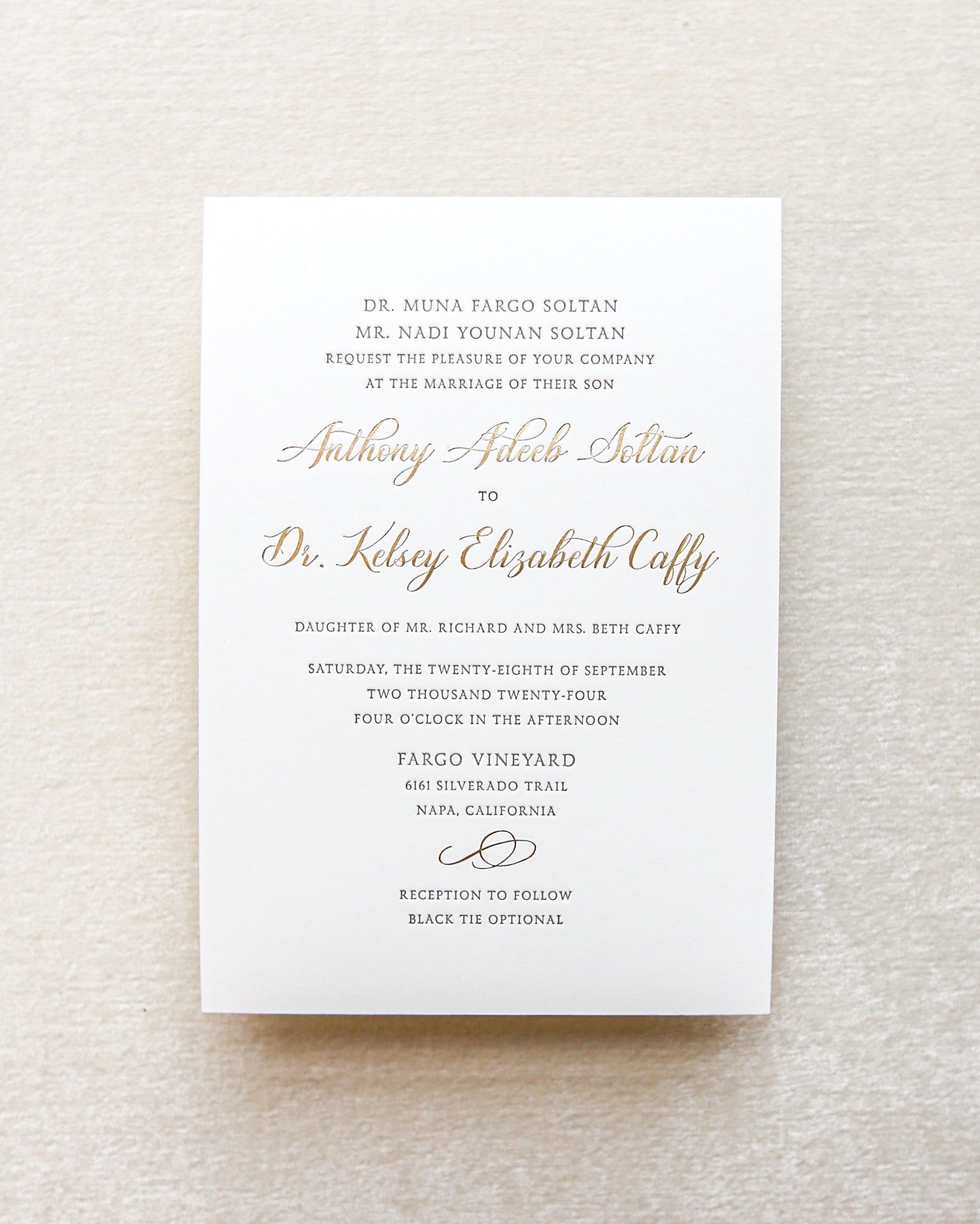 Wedding invitations in fargo | Honestweddingadvice.com