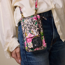 Load image into Gallery viewer, Expanded Pouch - Ceci Cheetah