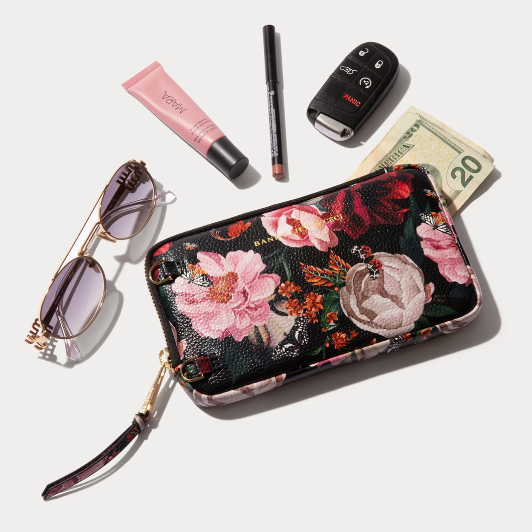 Ceci Noir Expanded Pouch
